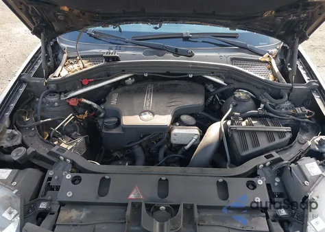 2016 BMW X3 xDrive28I z USA, uszkodzony, nr VIN 5UXWX9C55G0D77078